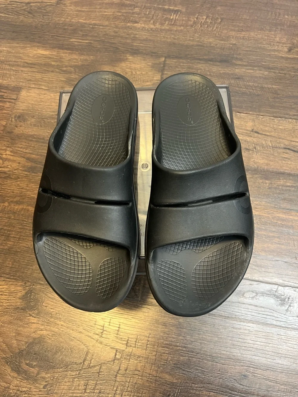 OOFOS Unisex Black Ooahh Recovery Slide Sandals Size Men’s 12 Women’s 14
